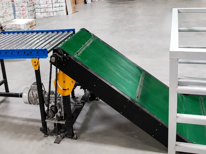 Industrial inclined and flat belt conveyor lines running in warehouse